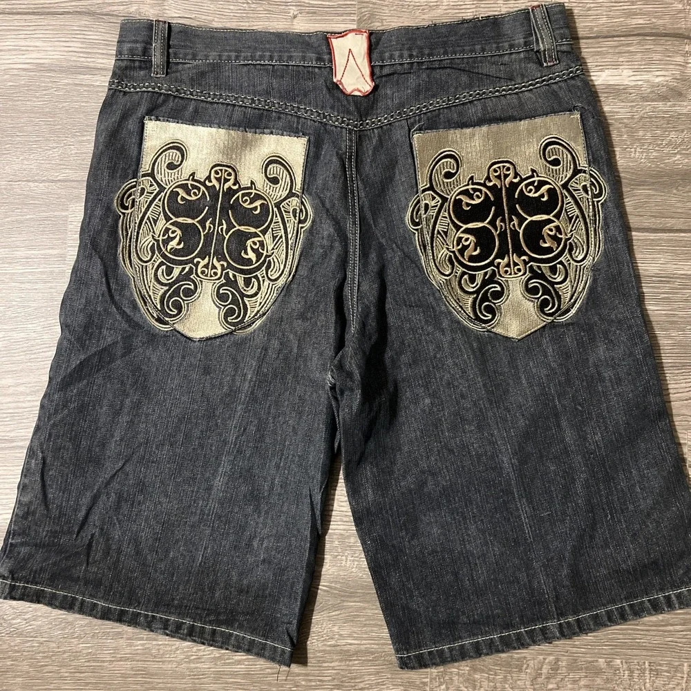 Vintage Coogi Y2K Baggy Skater Black Denim Jean Shorts Size 38x15 (38x13)